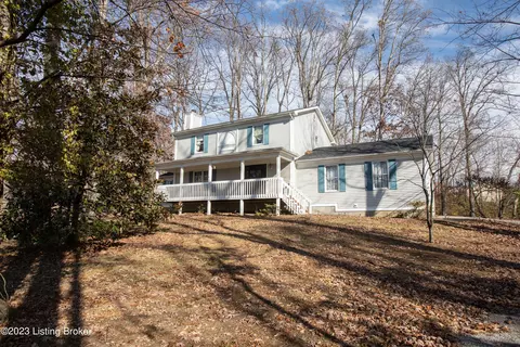 2800 Rosewood Rd, La Grange, KY 40031