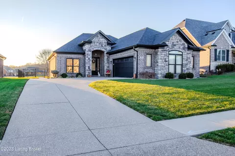 245 Alfred Ln, Shepherdsville, KY 40165