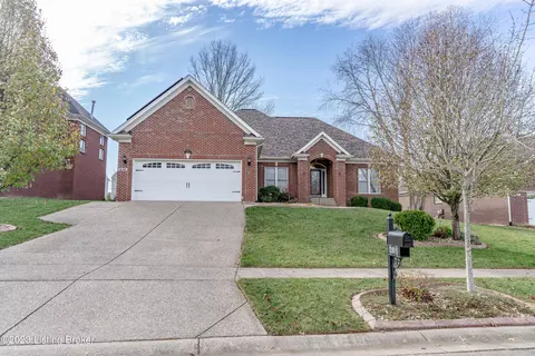 612 Davenport Dr, Louisville, KY 40245