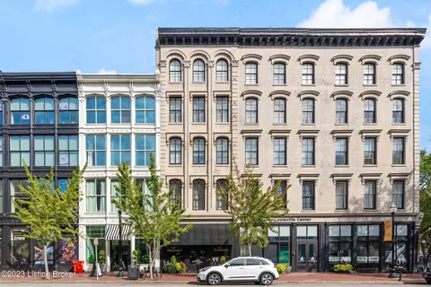 711 W Main St #D, Louisville, KY 40202