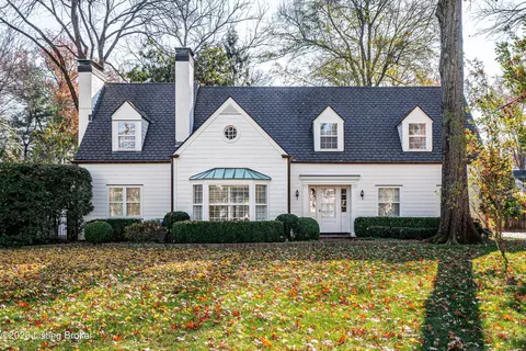 4002 Napanee Rd, Louisville, KY 40207