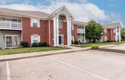 9606 Preston Spring Dr #204, Louisville, KY 40229