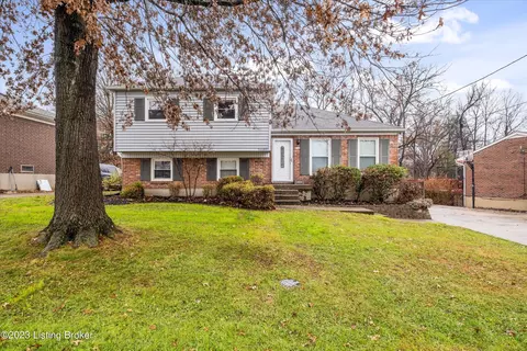 10205 Westwego Pl, Jeffersontown, KY 40299