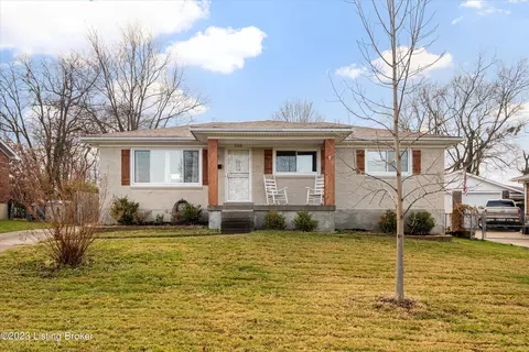6508 Green Manor Dr, Louisville, KY 40228