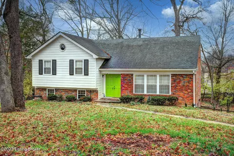 8601 Cool Brook Ct, Louisville, KY 40291