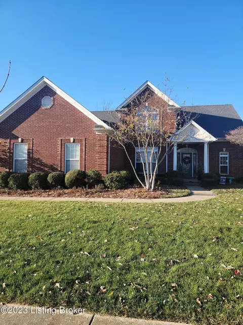 4613 Crossfield Cir, Louisville, KY 40241