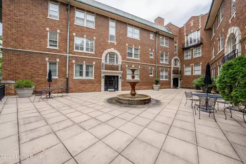 1601 Spring Dr #4, Louisville, KY 40205