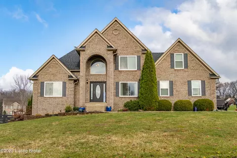 172 Leath Ct, Shepherdsville, KY 40165