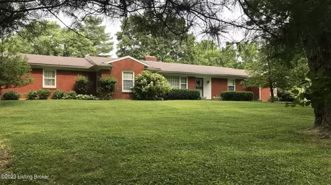 1115 Cedar Point Rd, La Grange, KY 40031