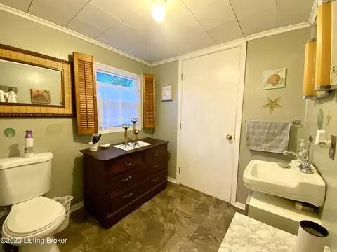 Bath - 281 Adkins Camp Loop, Hudson, KY 40145 photo 1 of 2