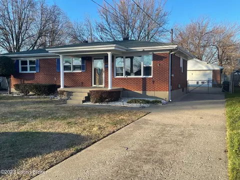 2209 Deveron Dr, Louisville, KY 40216