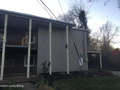 1815 Gardiner Ln #J80, Louisville, KY 40205