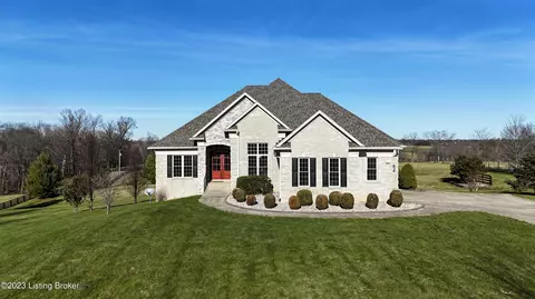 2001 Anderson Ln, Shelbyville, KY 40065