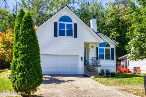 4222 Willowview Blvd, Louisville, KY 40299