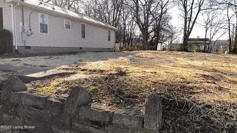 2548 Magazine St, Louisville, KY 40211