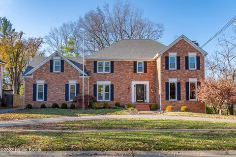 10213 Timberwood Cir, Louisville, KY 40223