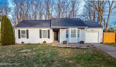 4617 Middleburg Ct, Louisville, KY 40241
