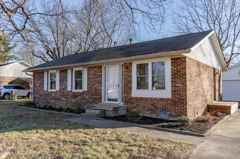 137 Barberry Ln, Bardstown, KY 40004