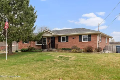 5408 Senator Ln, Louisville, KY 40219