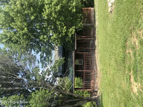 237 Mallard Pt, Willisburg, KY 40078
