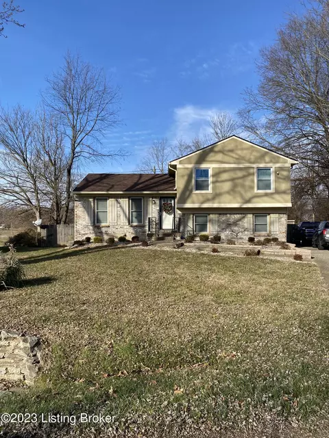 12019 Rock Spring Dr, Louisville, KY 40245