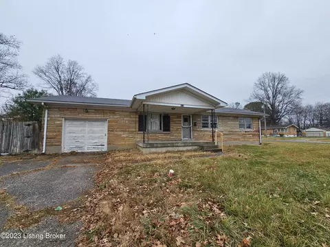 2401 Garrs Ln, Louisville, KY 40216