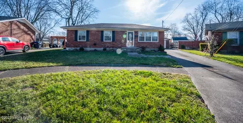 2006 Acorn Way, Louisville, KY 40216