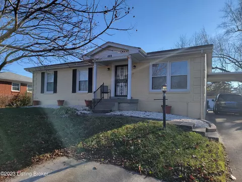 6818 Shareith Dr, Louisville, KY 40228