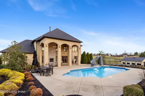 1058 Majestic Oaks Way, Simpsonville, KY 40067