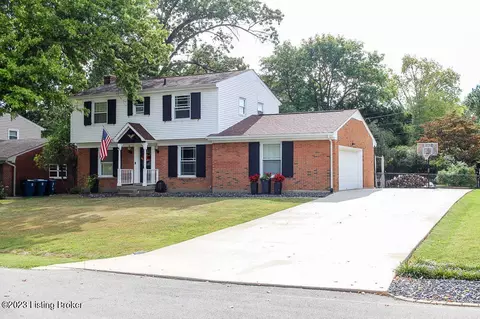 10206 Staunton Rd, Louisville, KY 40223