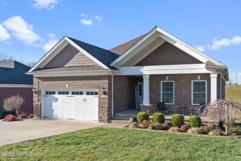 215 Deep Creek Dr, Shepherdsville, KY 40165