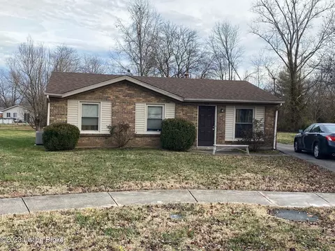 1210 Afterglow Ct, Louisville, KY 40214