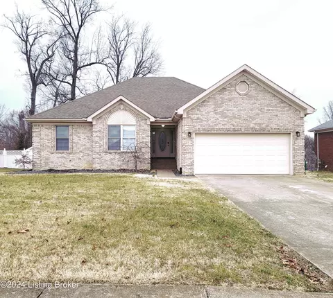 867 Shady Brook Ln, Louisville, KY 40229