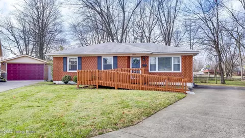 4304 Wyola Ct, Louisville, KY 40218