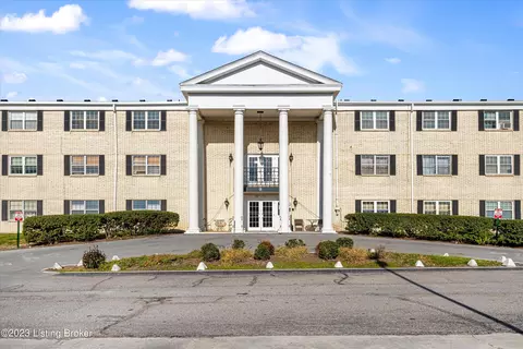 315 El Conquistador Pl, Louisville, KY 40220