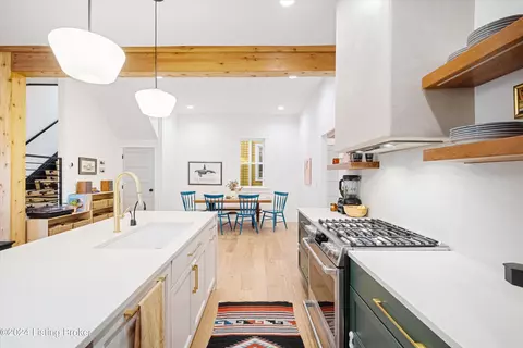 2753 Field Ave, Louisville, KY 40206