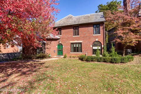 1 Normandie Vlg, Louisville, KY 40205