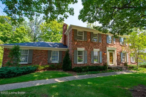 10213 Statia Lynn Ct, Louisville, KY 40223