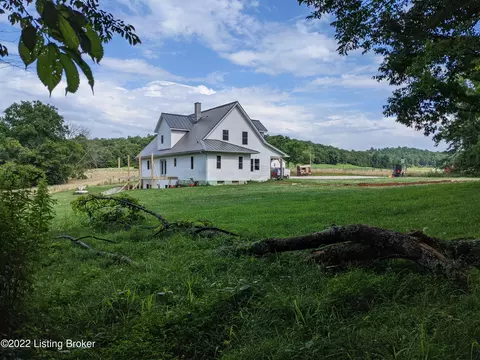 1180 Cave Hill Rd, Munfordville, KY 42765