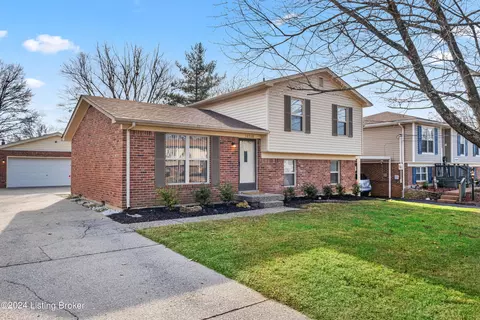 10208 El Ventoso Ct, Louisville, KY 40291