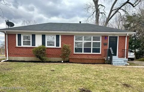 2016 Nocturne Dr, Louisville, KY 40272