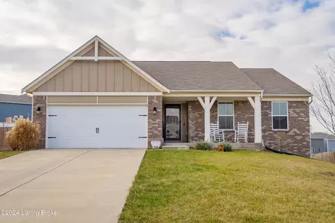 131 Eagles Crest Ct, Mount Washington, KY 40047