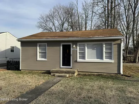 4411 Lees Ln, Louisville, KY 40216