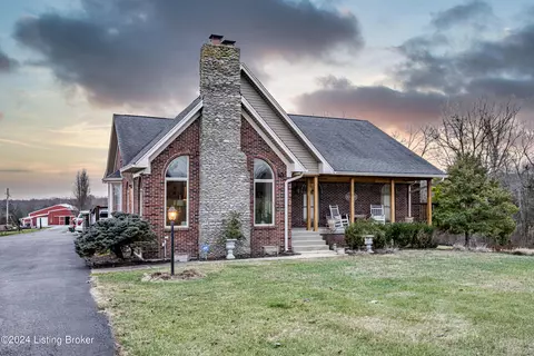 8120 Dry Ridge Ln, Louisville, KY 40299