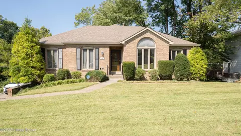 1106 Windsong Way, Louisville, KY 40207