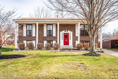 5409 Chenoweth Park Ln, Louisville, KY 40291