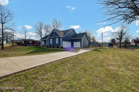 915 Stringer Ln, Mount Washington, KY 40047 photo 5