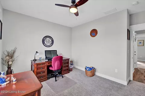 915 Stringer Ln, Mount Washington, KY 40047 photo 32