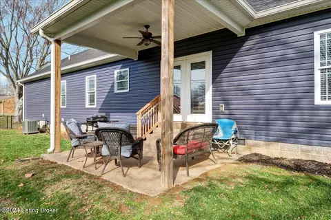 915 Stringer Ln, Mount Washington, KY 40047 photo 42