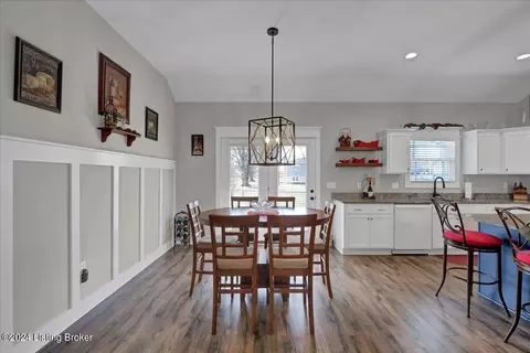 915 Stringer Ln, Mount Washington, KY 40047 photo 20